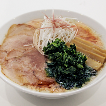 【期間限定】あご煮干し醤油ラーメン　※10/12以降は一部フードコート店舗のみの販売となります