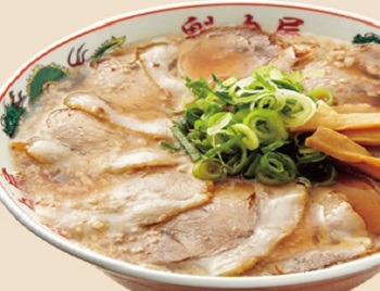 特製醤油肉入りラーメン